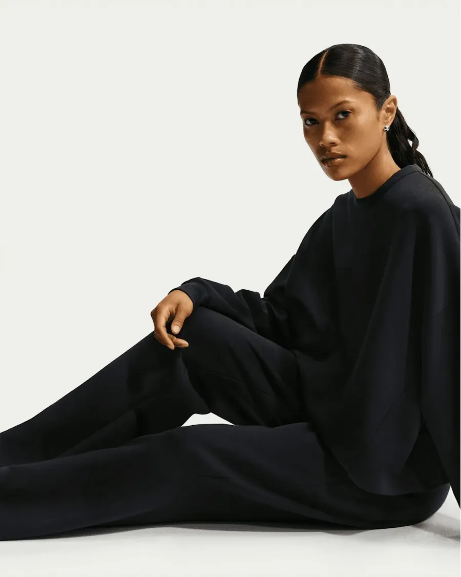 Штани Nike 24.7 ImpossiblySoft Dri-FIT High-Waisted Loose Flared Trousers HQ8607-010