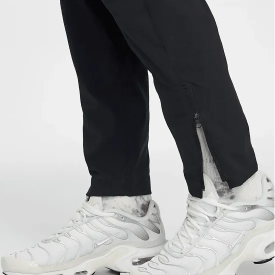 Костюм Nike Tech Woven HQ8911-010_HQ8921-010