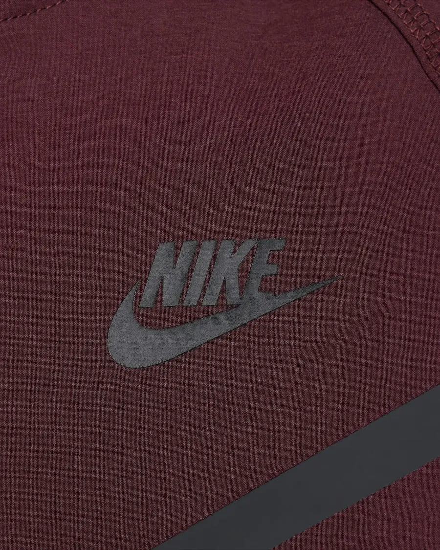 Куртка Nike Tech Woven HQ8911-652