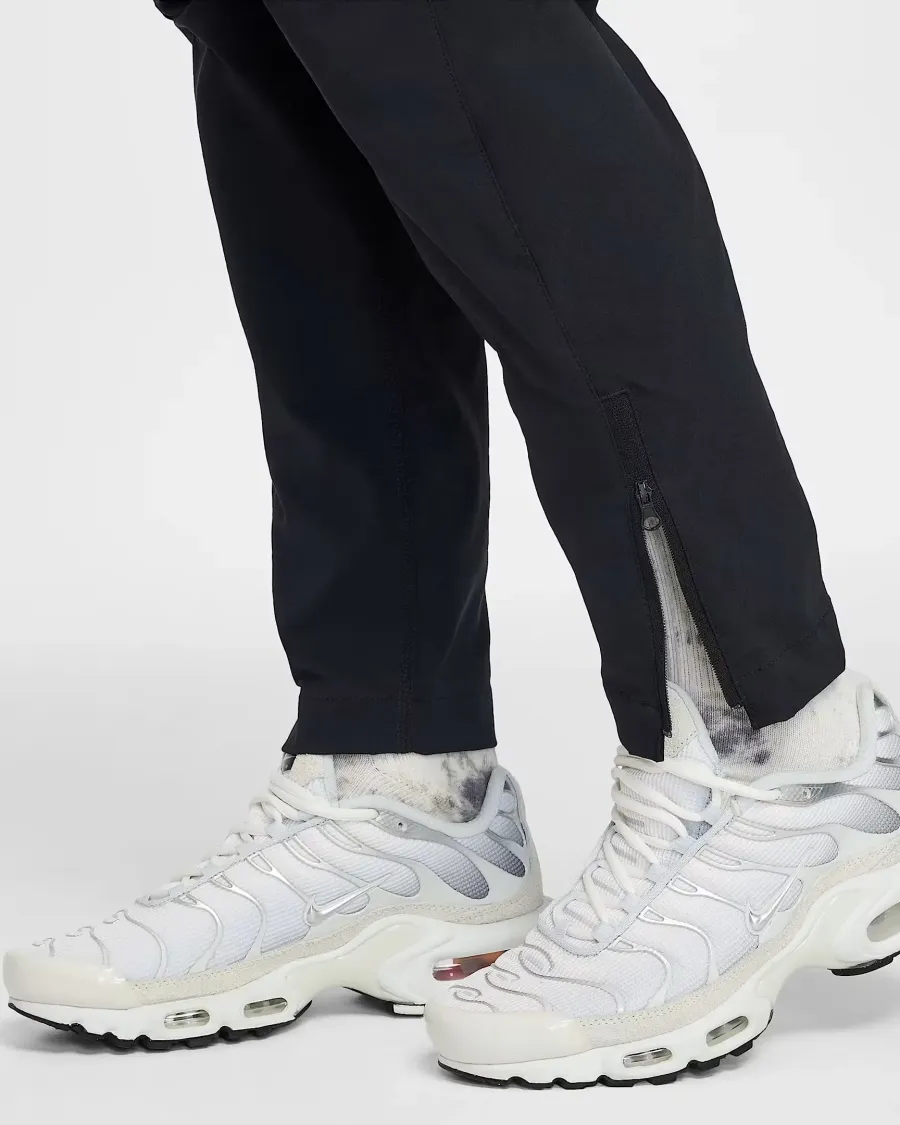 Штани Nike Tech Woven HQ8921-010