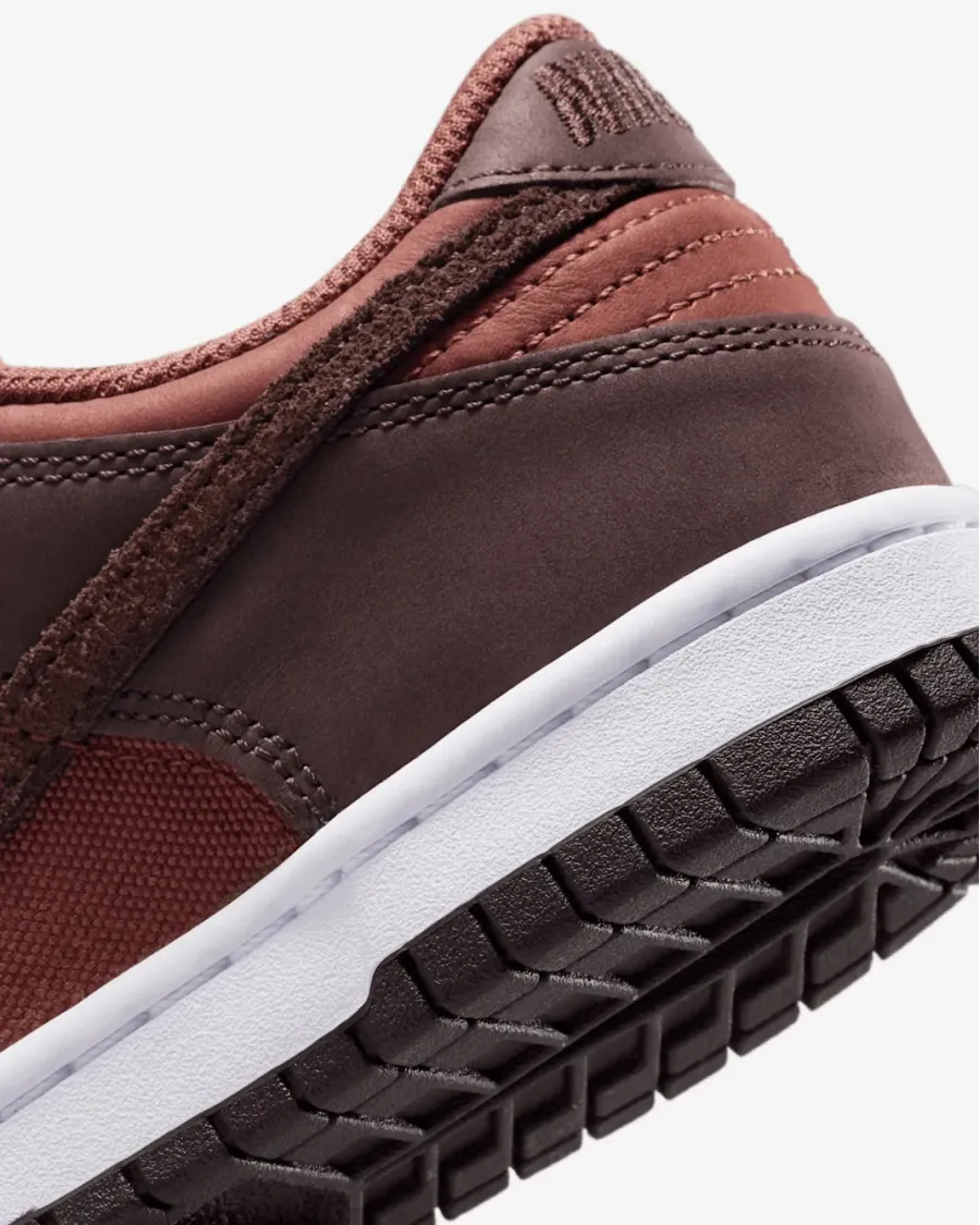 Кросівки Nike Dunk Low SE HQ9293-200