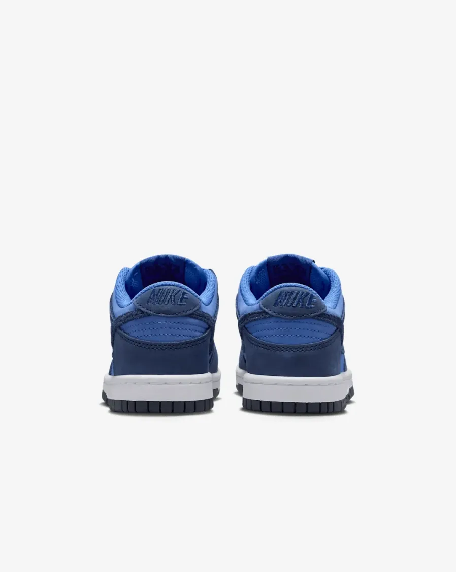 Кросівки Nike Dunk Low SE HQ9293-400