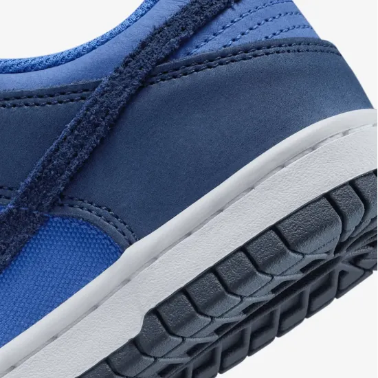 Кросівки Nike Dunk Low SE HQ9293-400