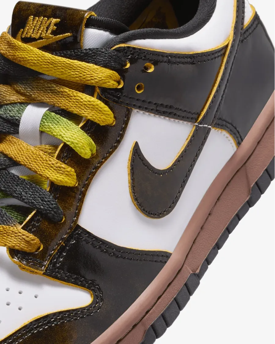 Кросівки Nike Dunk Low SE HQ9294-100