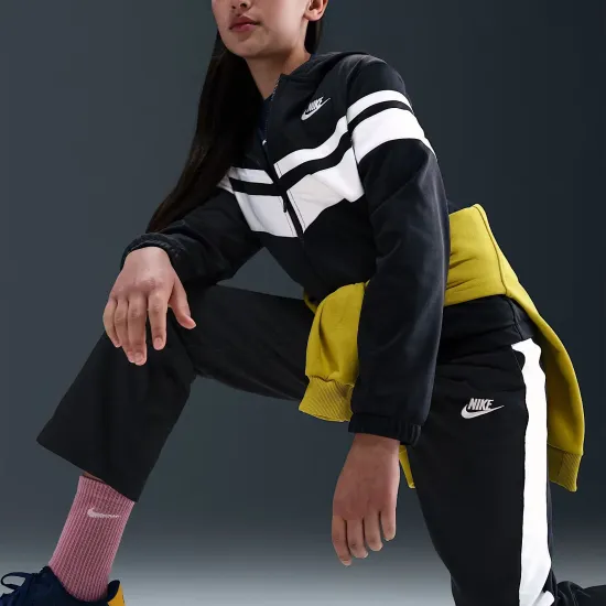 Спортивний костюм Nike Sportswear HQ9316-010