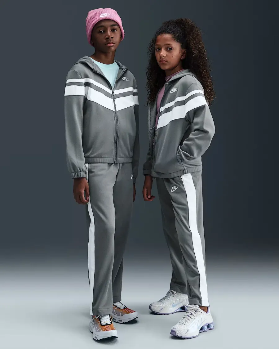 Спортивний костюм Nike Sportswear HQ9316-084