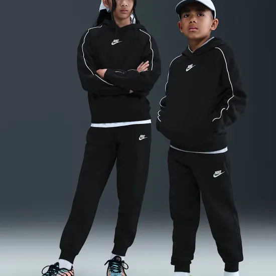 Спортивний костюм Nike Sportswear Club Fleece Tracksuit HQ9318-010