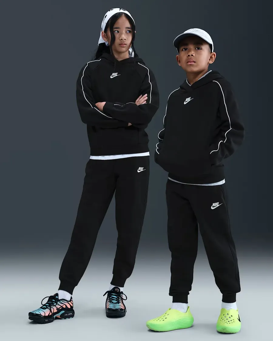 Спортивний костюм Nike Sportswear Club Fleece Tracksuit HQ9318-010