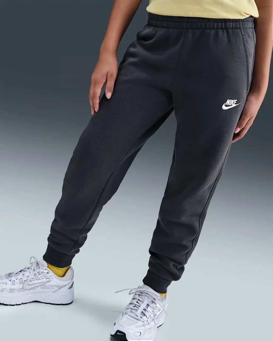 Спортивний костюм Nike Sportswear Club Fleece Tracksuit HQ9318-060