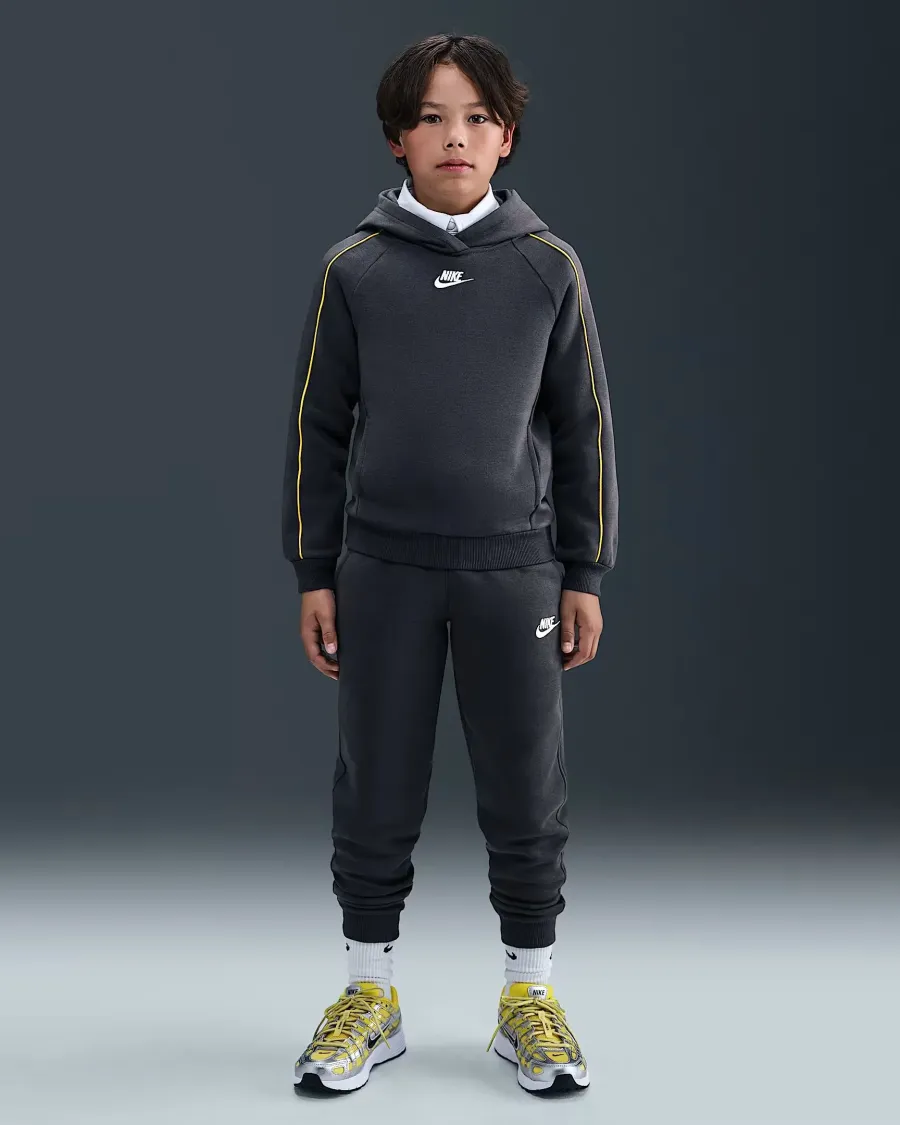 Спортивний костюм Nike Sportswear Club Fleece Tracksuit HQ9318-060