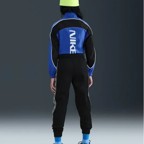 Штани Nike Sportswear Club Dri-FIT HQ9322-010