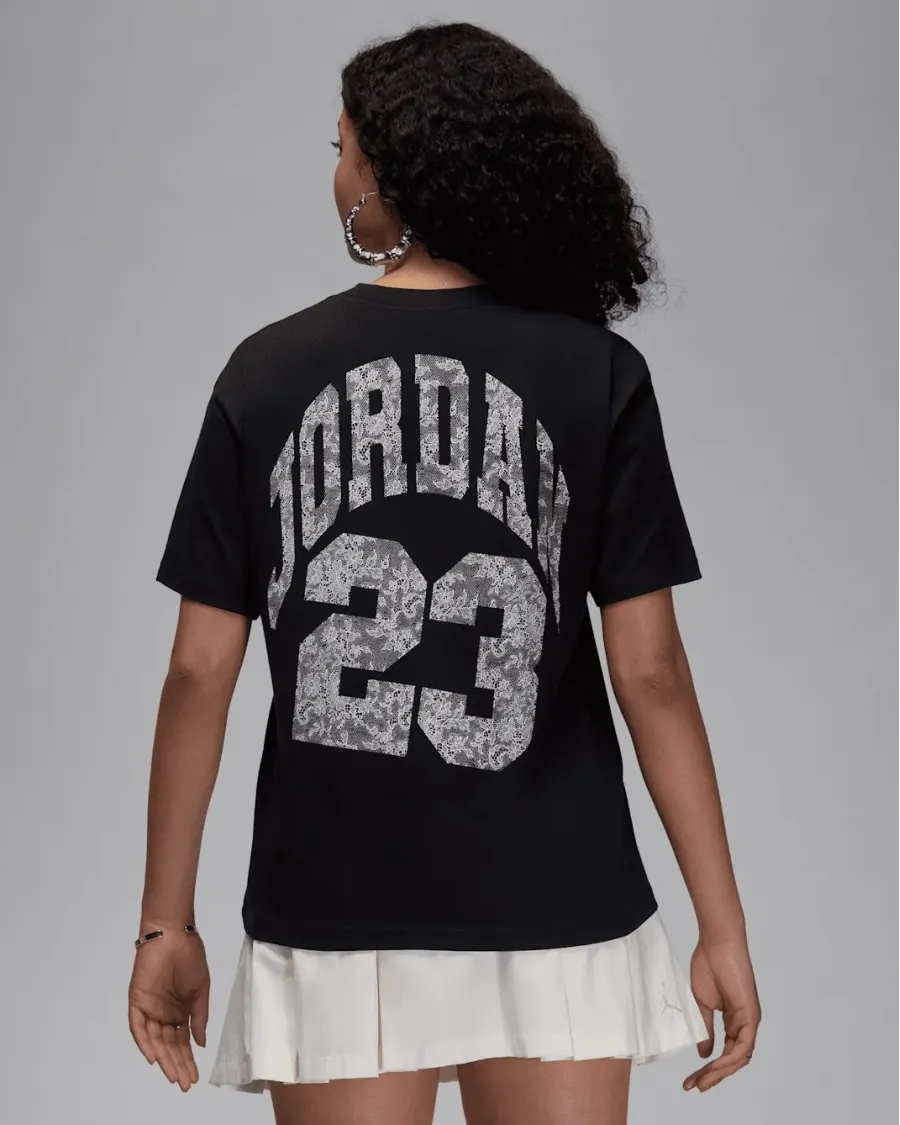 Футболка Nike Air Jordan Brooklyn Graphic Tee Lace HV0198-010