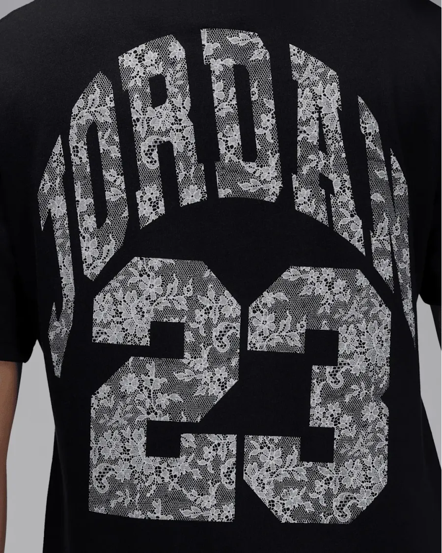 Футболка Nike Air Jordan Brooklyn Graphic Tee Lace HV0198-010