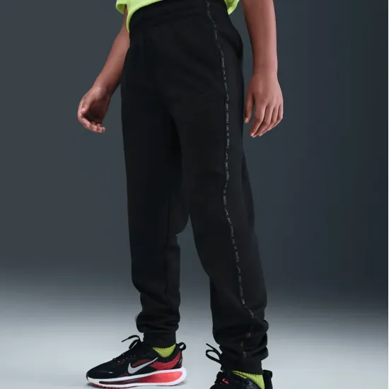 Штани Nike Sportswear Multi Dri-FIT HV0654-010