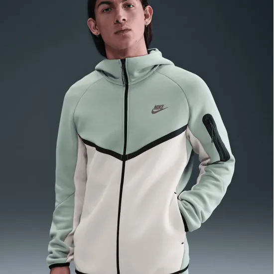 Кофта Nike Tech Full-Zip Windrunner HV0949-020