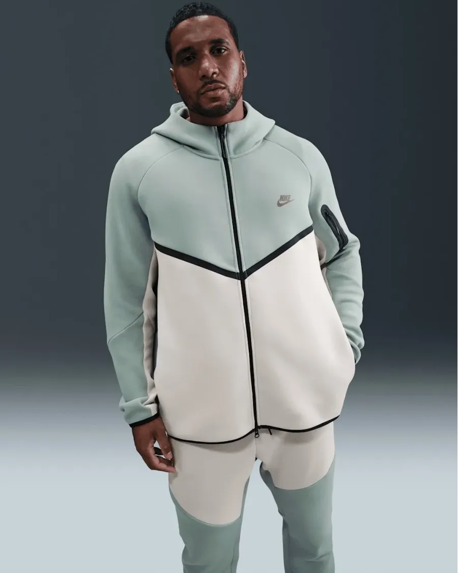 Кофта Nike Tech Full-Zip Windrunner HV0949-020
