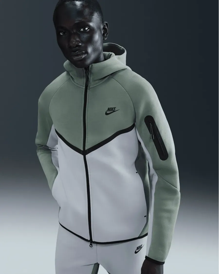 Кофта Nike Tech Full-Zip Windrunner HV0949-365