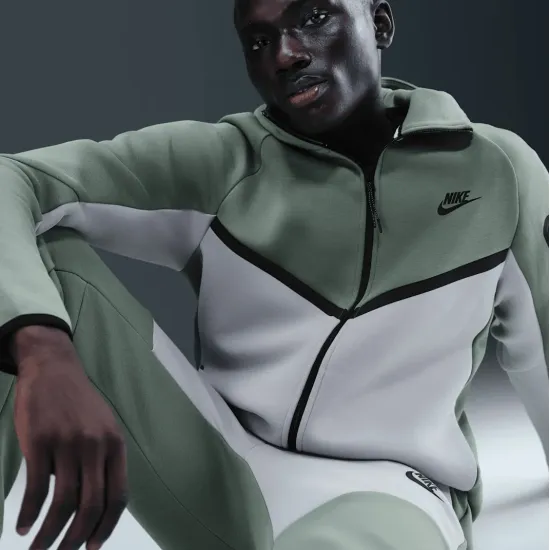 Кофта Nike Tech Full-Zip Windrunner HV0949-365