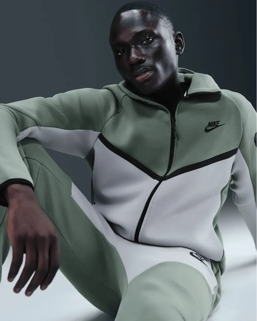 Кофта Nike Tech Full-Zip Windrunner HV0949-365