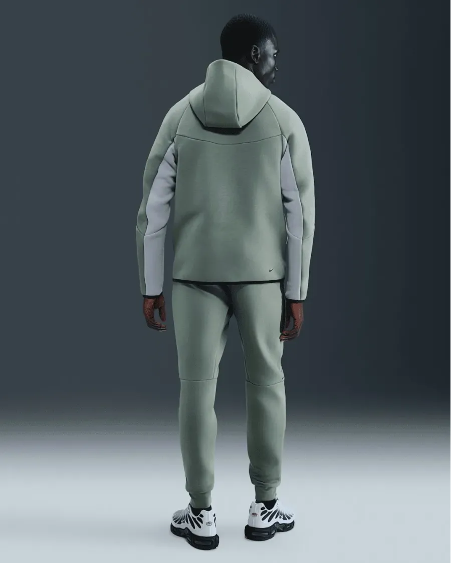 Кофта Nike Tech Full-Zip Windrunner HV0949-365