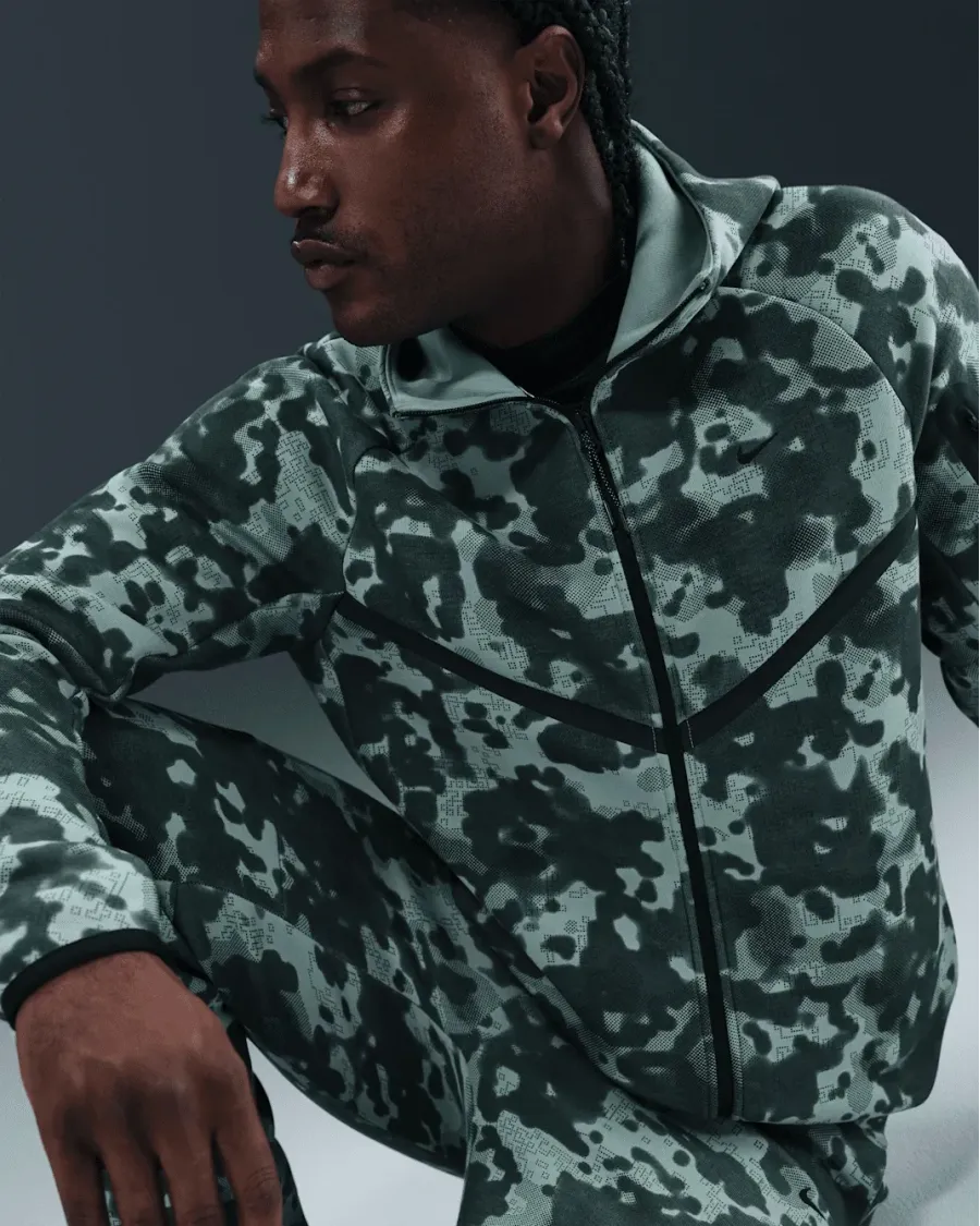 Толстовка Nike Tech Fleece Windrunner HV0955-017