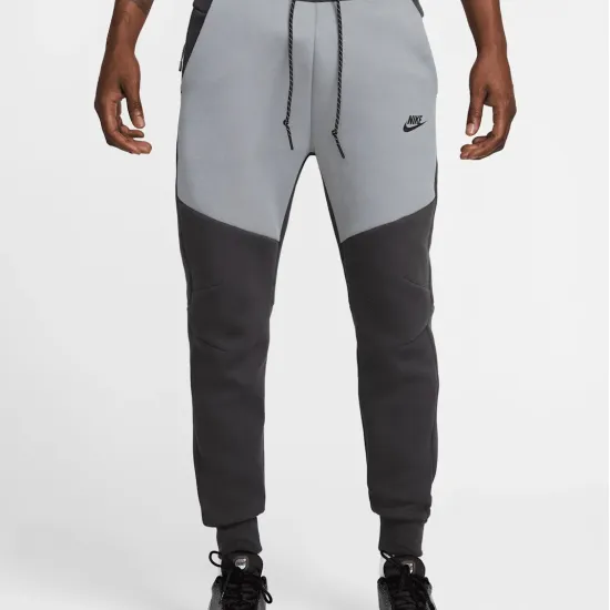 Спортивні штани Nike Sportswear Tech Fleece HV0959-061