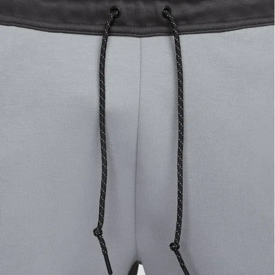 Спортивні штани Nike Sportswear Tech Fleece HV0959-061