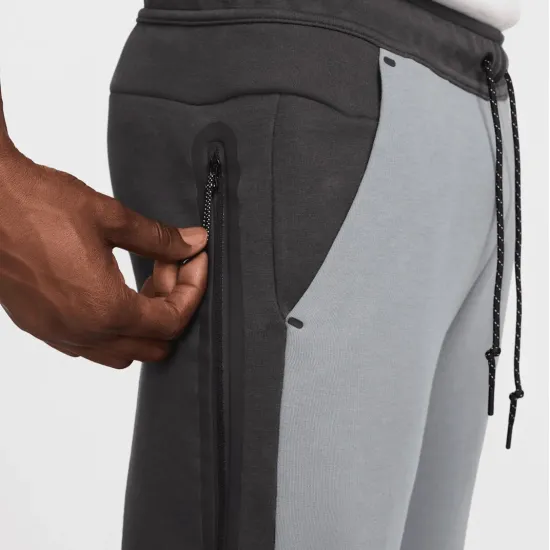 Спортивні штани Nike Sportswear Tech Fleece HV0959-061