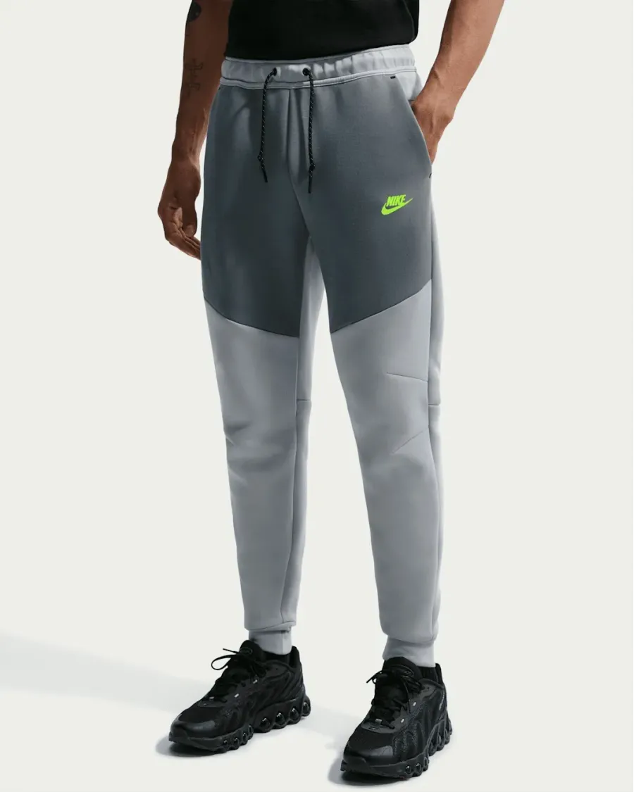 Спортивні штани Nike Sportswear Tech Fleece HV0959-077