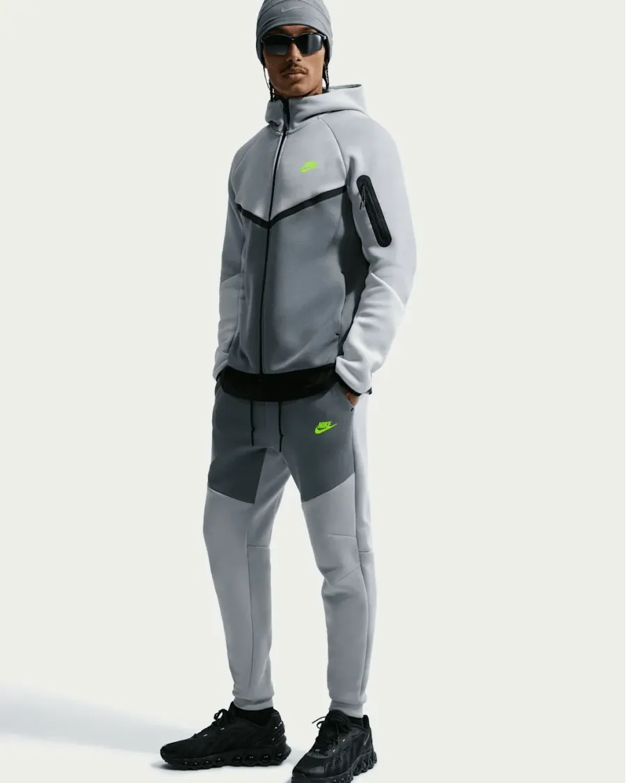 Спортивні штани Nike Sportswear Tech Fleece HV0959-077