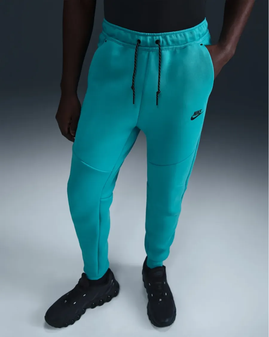 Спортивні штани Nike Sportswear Tech Fleece HV0959-345