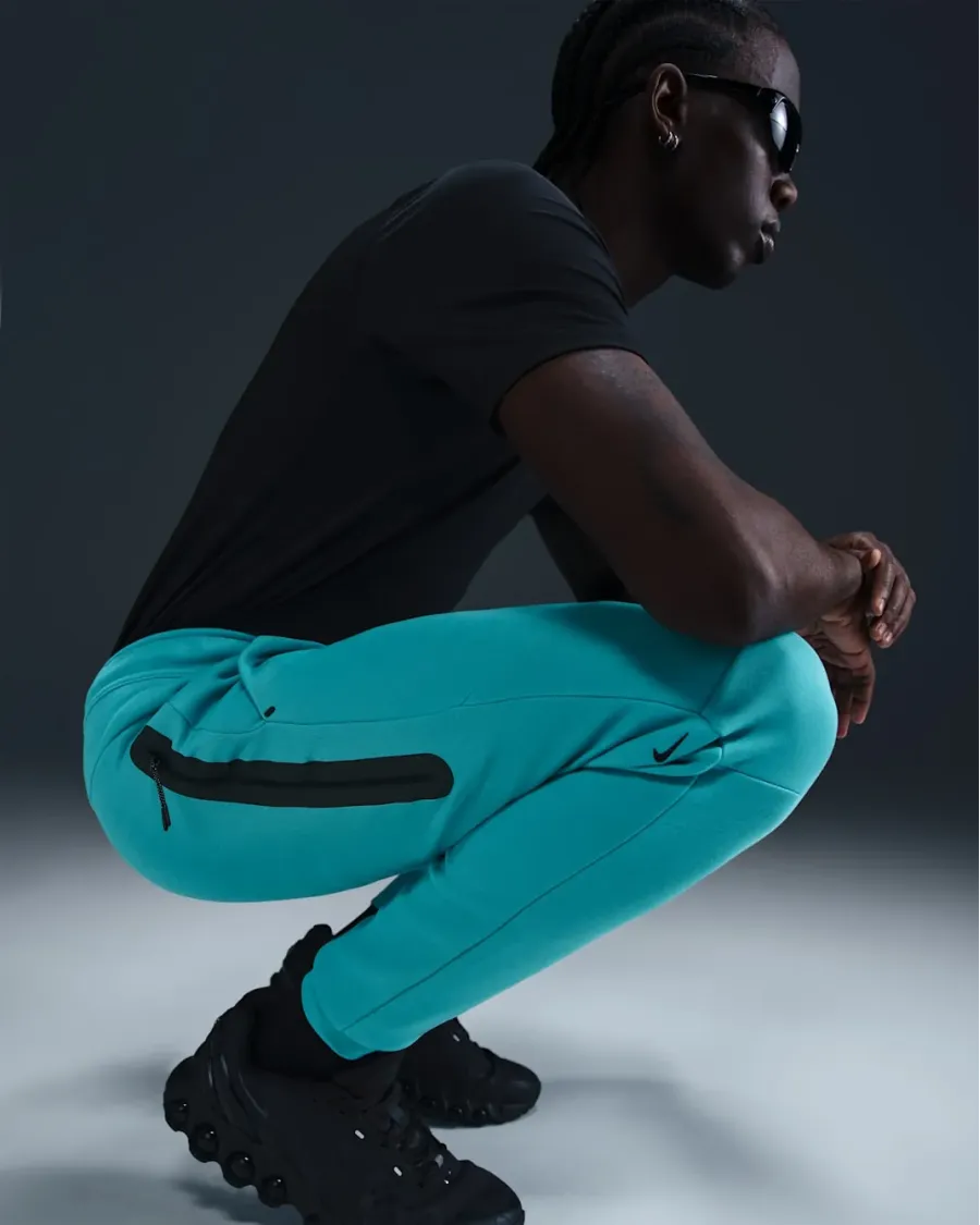 Спортивні штани Nike Sportswear Tech Fleece HV0959-345