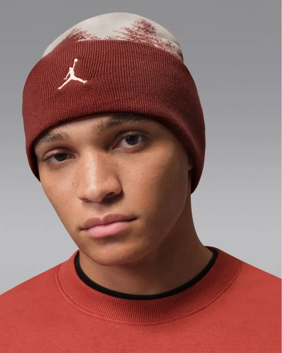 Шапка Nike Air Jordan Peak HV1077-292