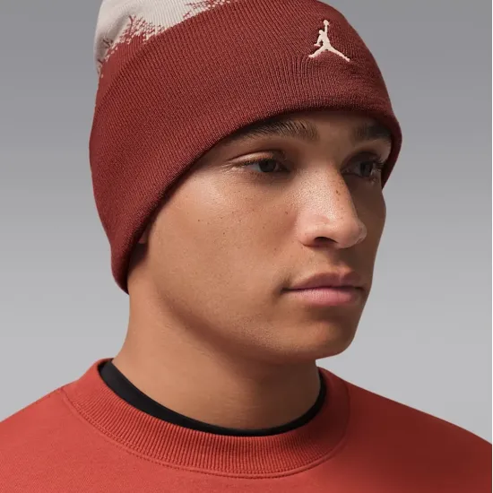 Шапка Nike Air Jordan Peak HV1077-292