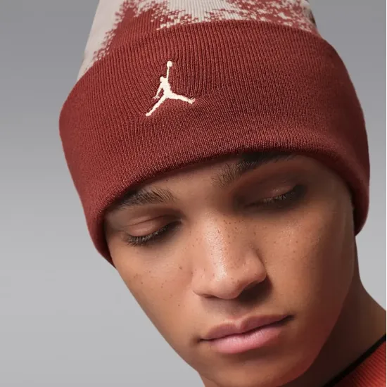 Шапка Nike Air Jordan Peak HV1077-292