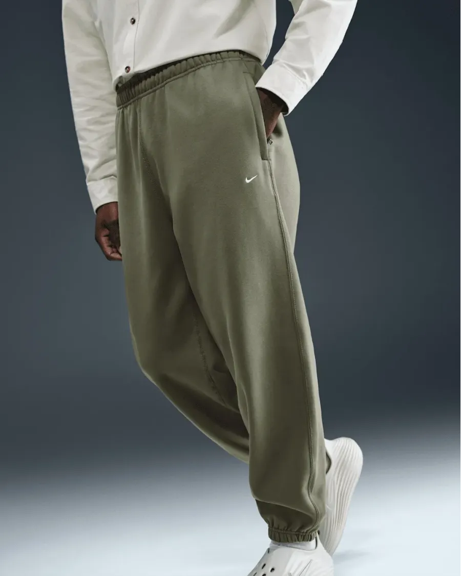 Штани Nike Solo Swoosh Cuffed Fleece HV1088-222