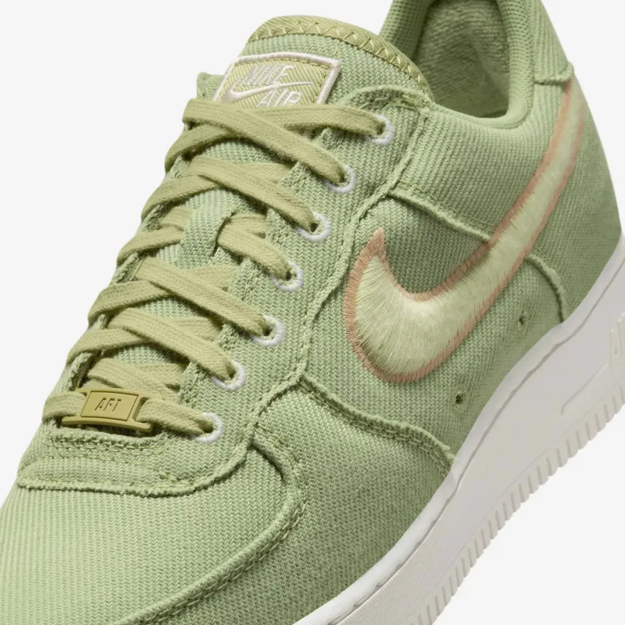 Кросівки Nike Air Force 1 Low Canvas HV1204-300