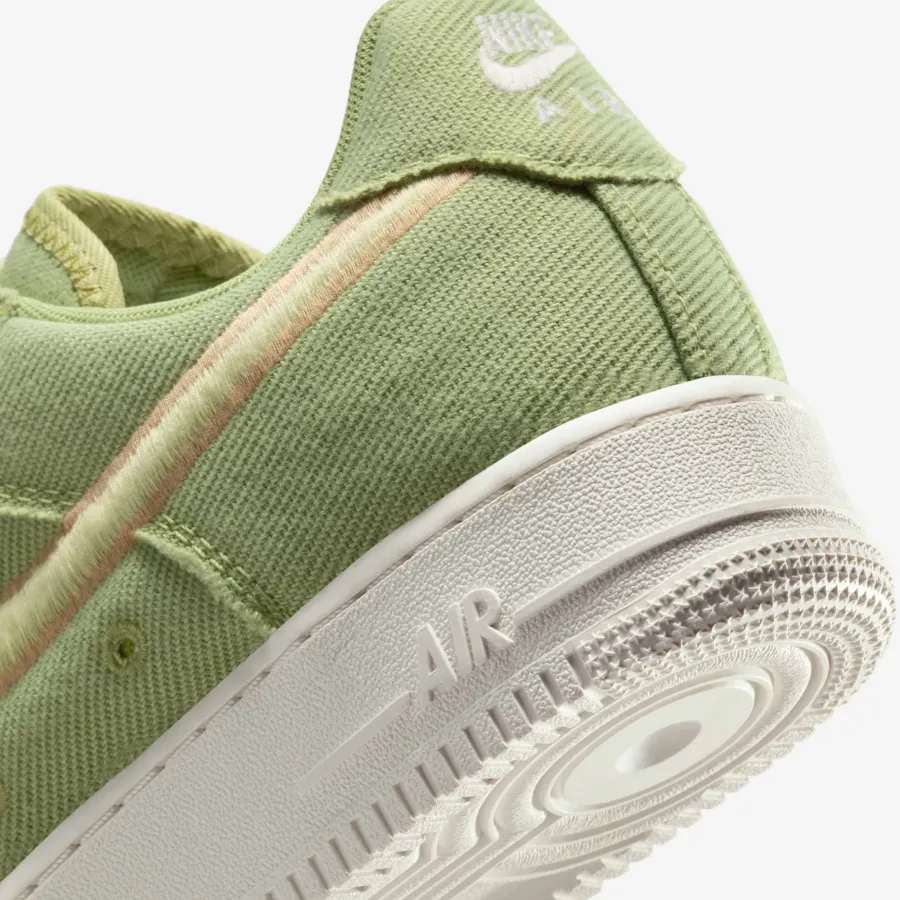 Кросівки Nike Air Force 1 Low Canvas HV1204-300