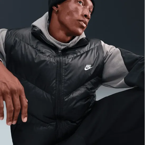 Жилетка Nike Windrunner Statement Down HV1480-010
