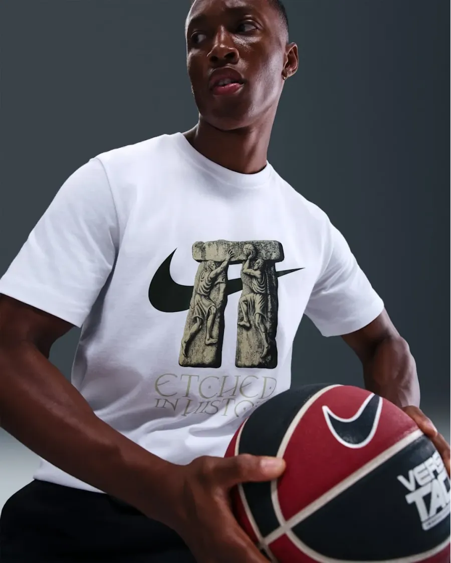 Футболка Nike Etched Tee HV1699-100