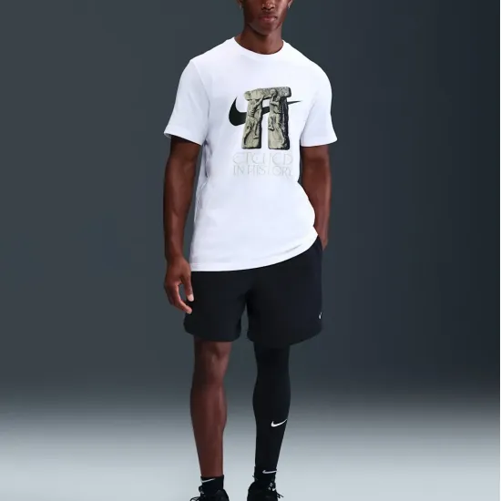 Футболка Nike Etched Tee HV1699-100
