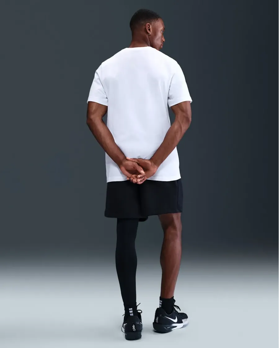 Футболка Nike Etched Tee HV1699-100