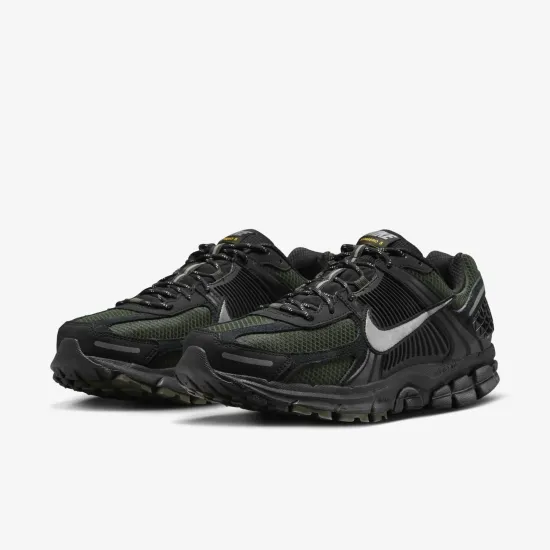 Кросівки Nike Zoom Vomero 5 HV2527-001
