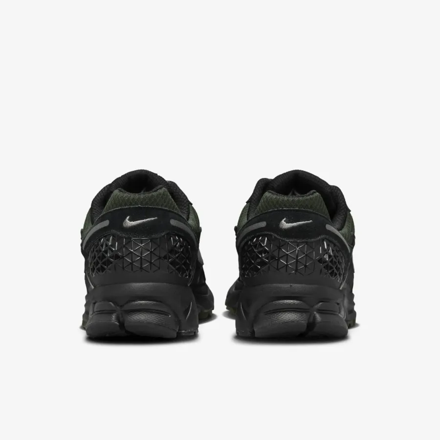 Кросівки Nike Zoom Vomero 5 HV2527-001