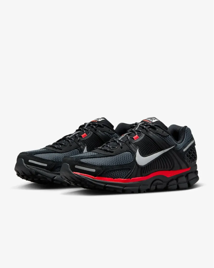 Кросівки Nike Zoom Vomero 5 HV2527-002