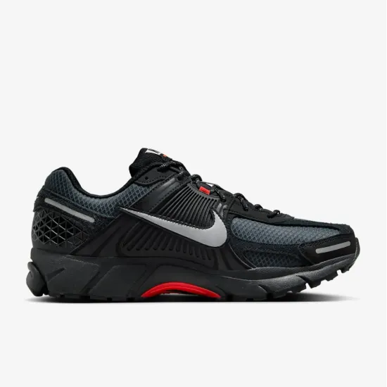 Кросівки Nike Zoom Vomero 5 HV2527-002
