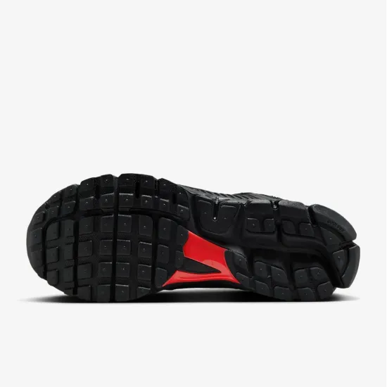 Кросівки Nike Zoom Vomero 5 HV2527-002