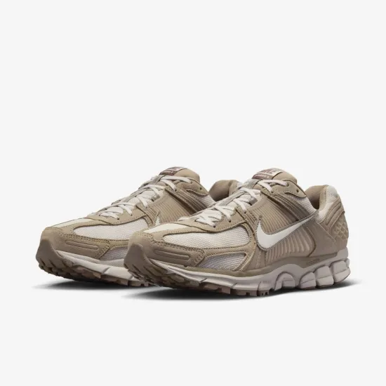 Кросівки Nike Air Zoom Vomero 5 HV2529-200