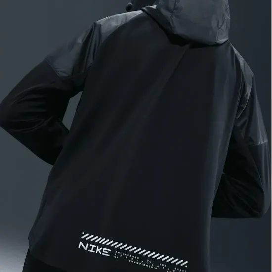 Вітровка Nike Miler Repel Winterized HV2669-010