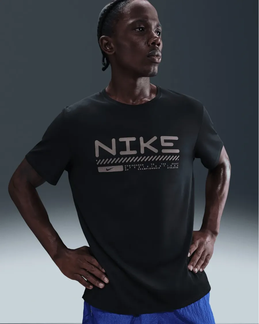 Футболка Nike Miler Winterized HV2676-010